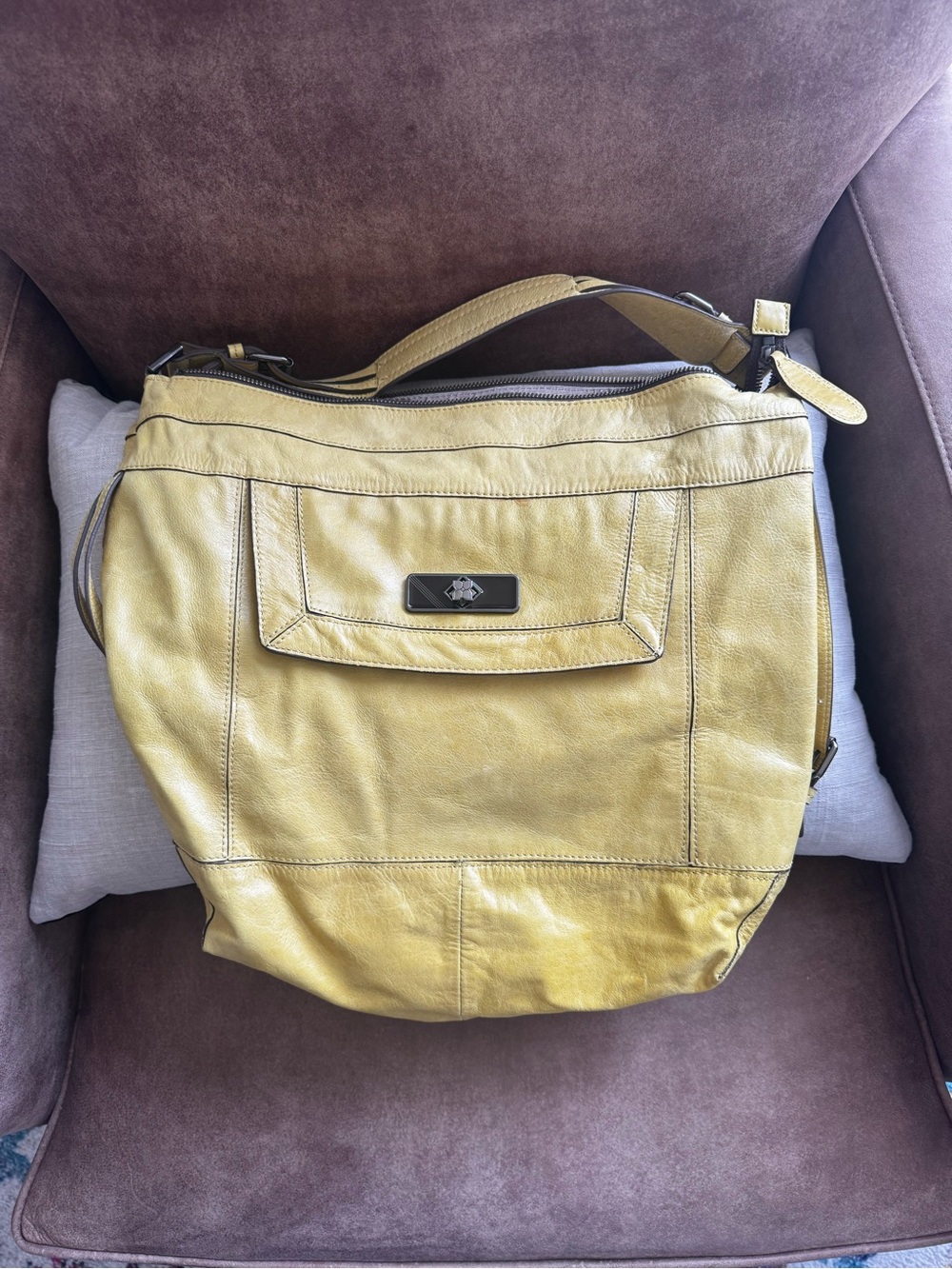 BCBG Max Azria Chartreuse Yellow Leather Slouchy Hobo Shoulder Bag Y2K